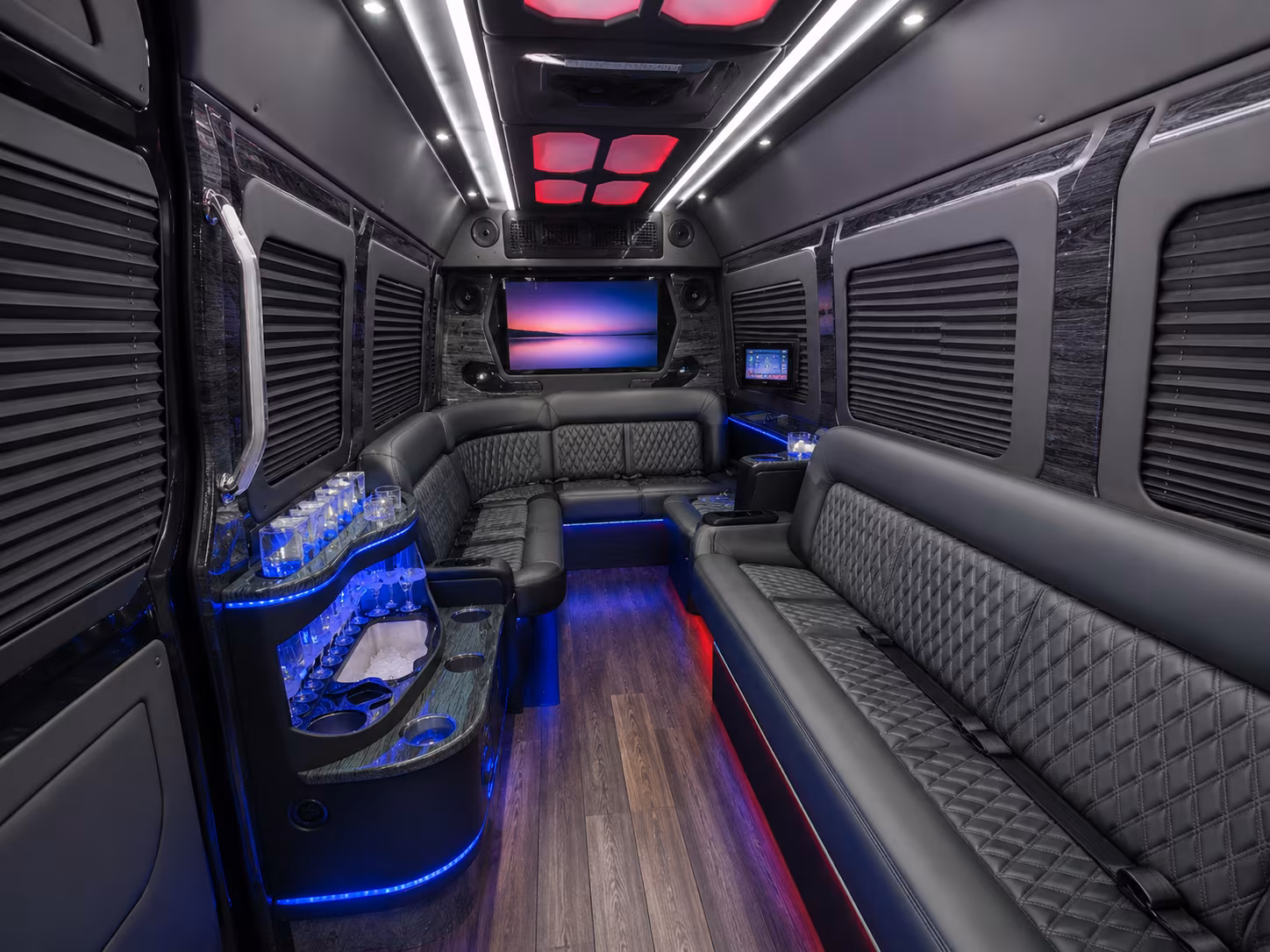 Memphis Airport Shuttle & Transportation party bus exterior