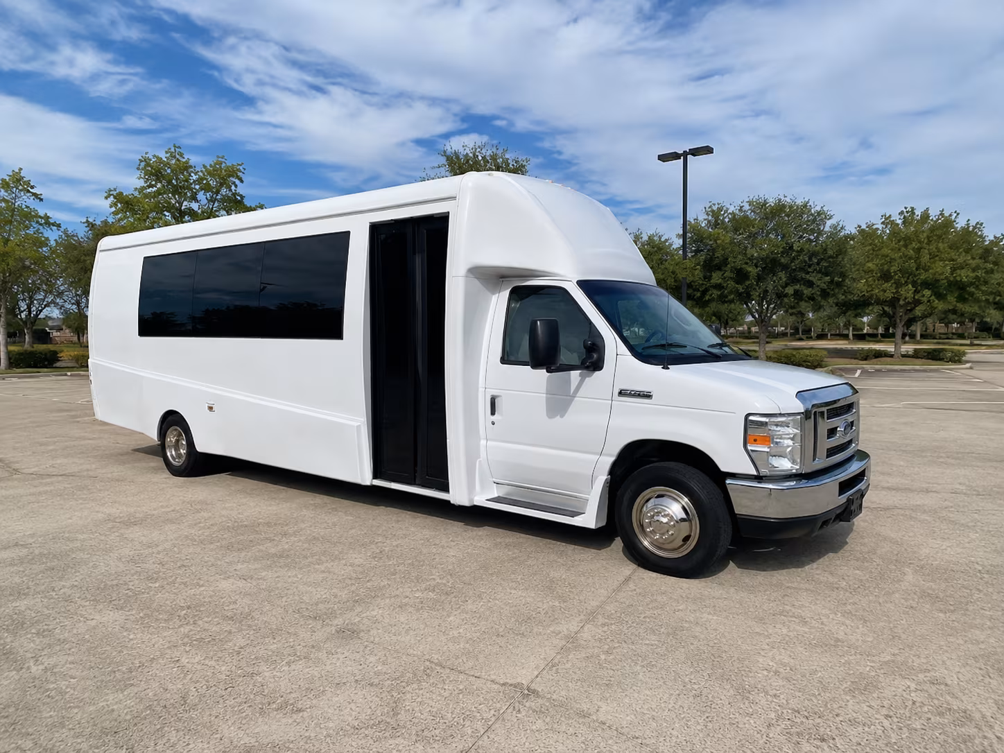 Memphis Birthday, Sweet 16, & Quinceañera Transportation pickup coordination