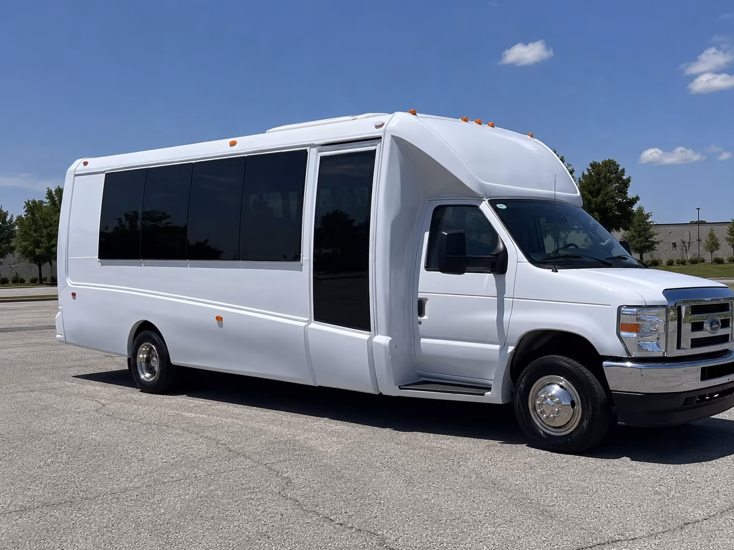 Memphis Wedding Transportation party bus exterior